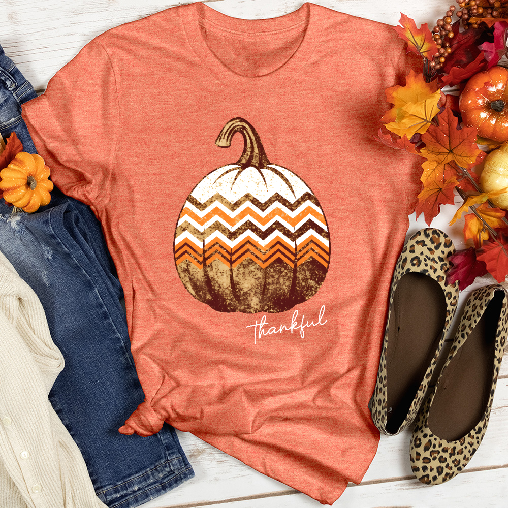 Thankful Retro Cozy Pumpkin HeatheredTee